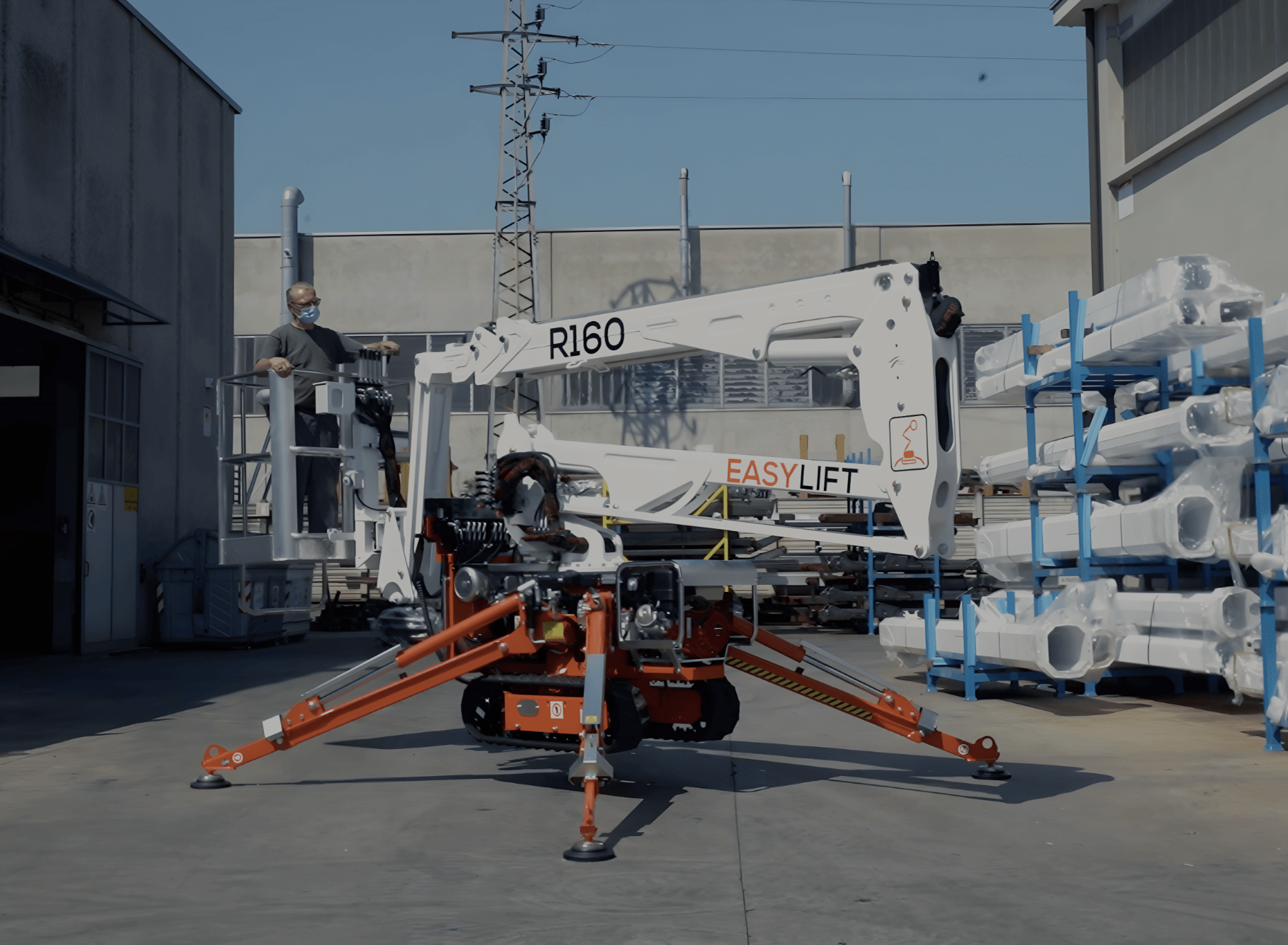 R160 in action - mob